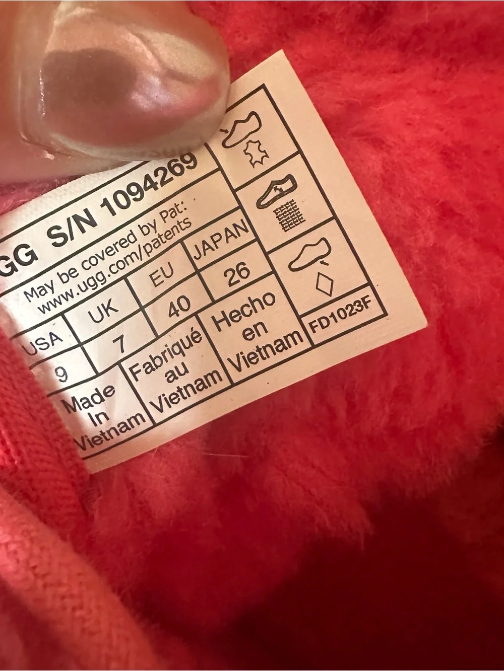 UGG WOMEN'S NEUMEL Boots Color: Pink Glow Women’s size 9